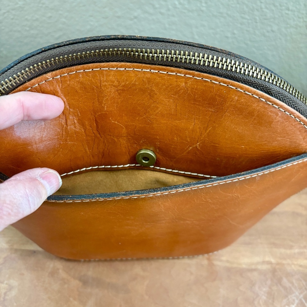 Patricia Nash Lavoria Brown Leather Top Zip Crossbody Bag - No Chain or Strap - Picture 3 of 16